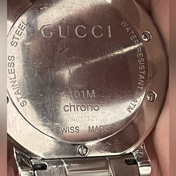 Gucci 101m Diamond Watch - Picture 4 of 7